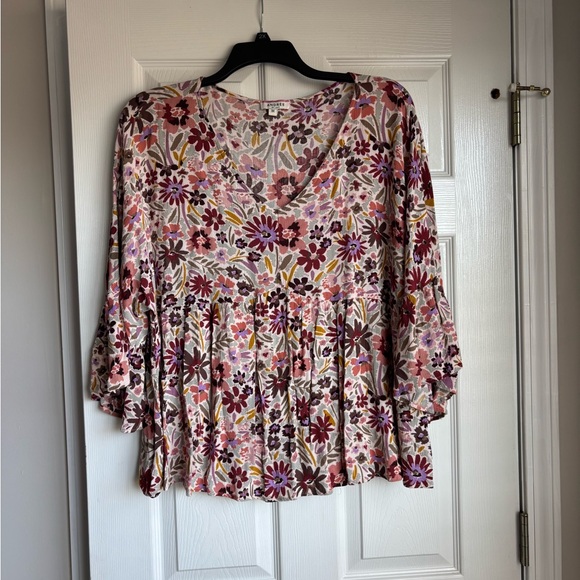 ANDREE BY UNIT Tops - ANDREE BY UNIT Multicolor Floral Blouse